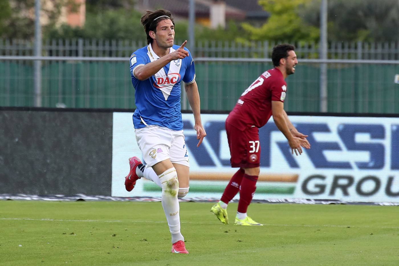 Un grande Borrelli dà ossigeno al Brescia