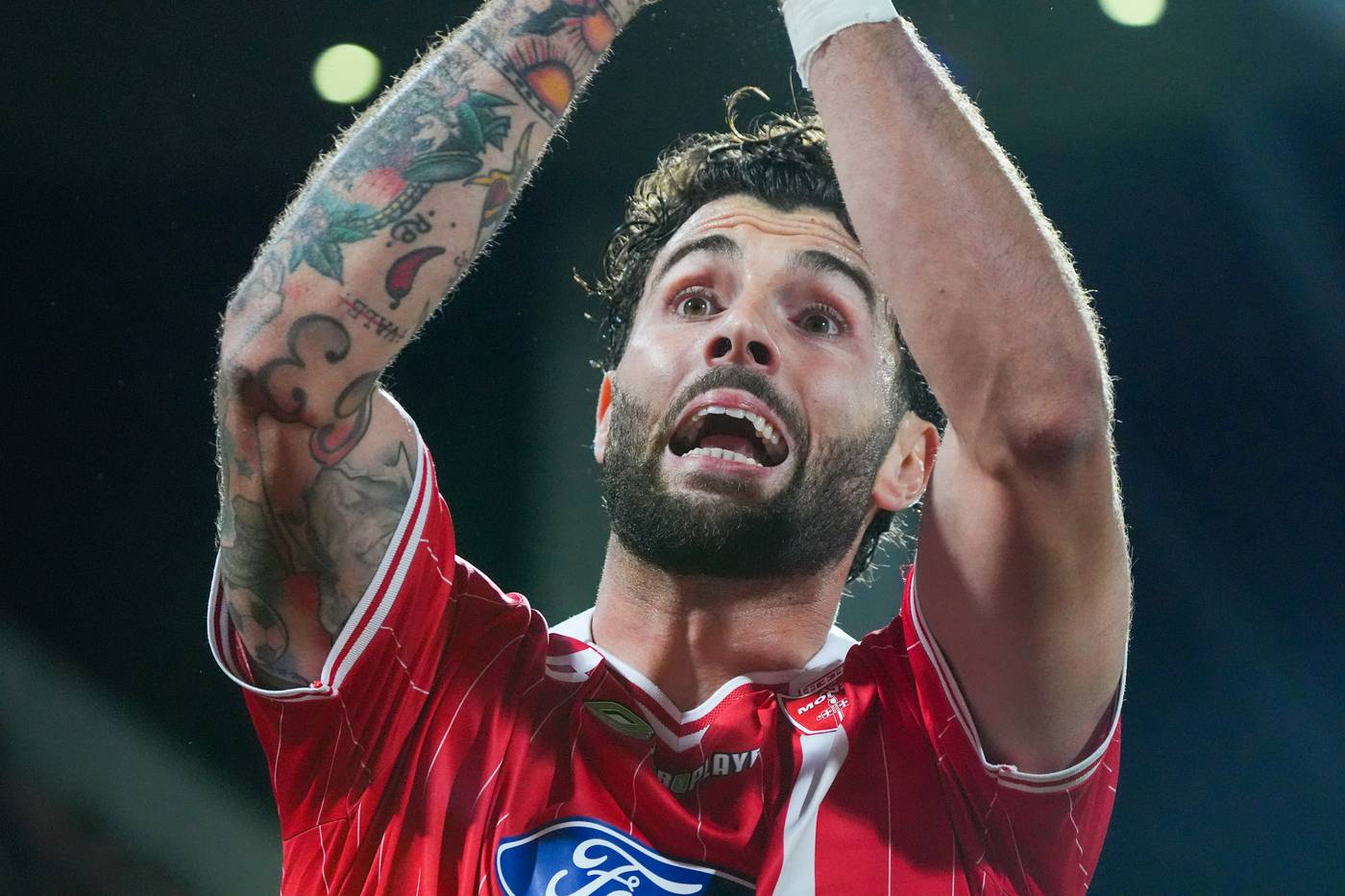 Cutrone show, Monza prima finalista